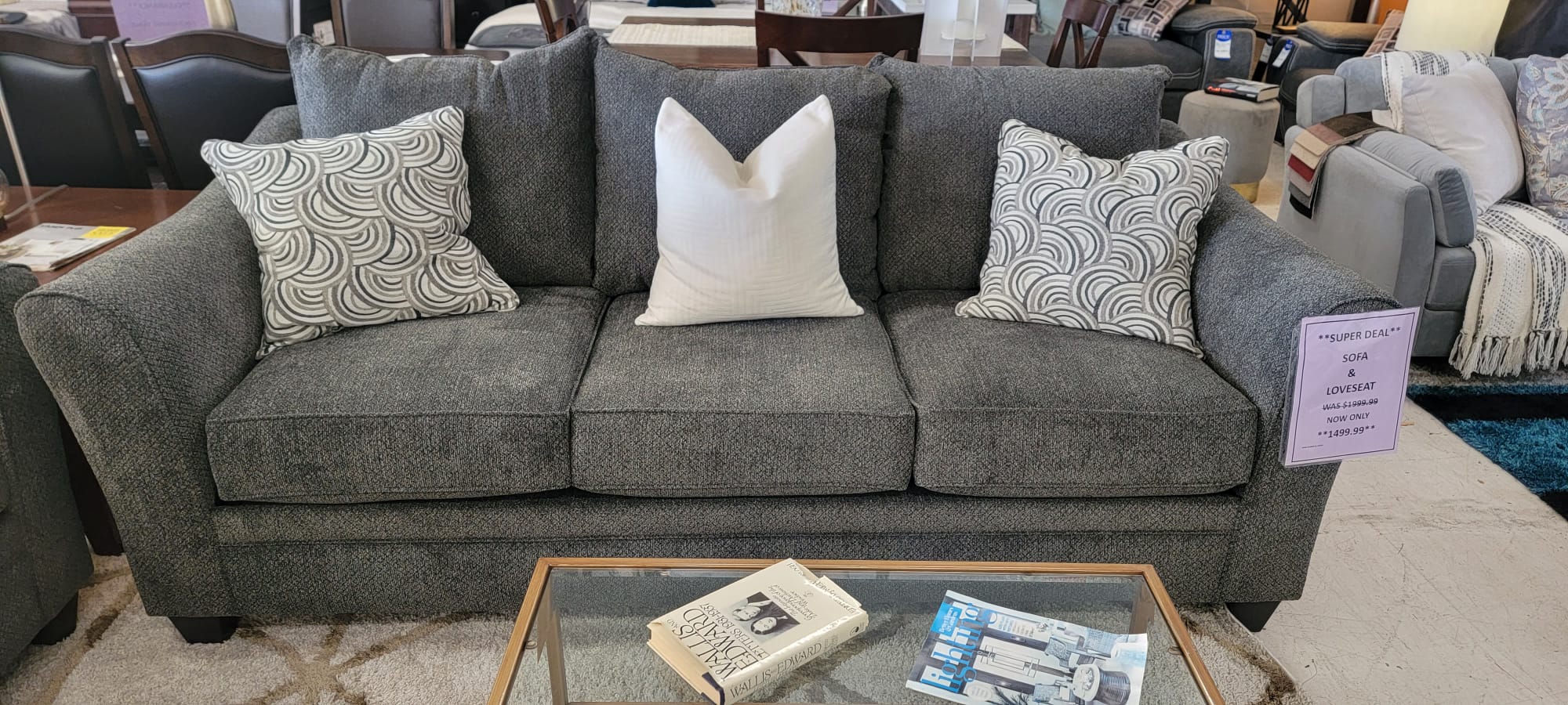 SOFA AND LOVESEAT AARON 4HMS