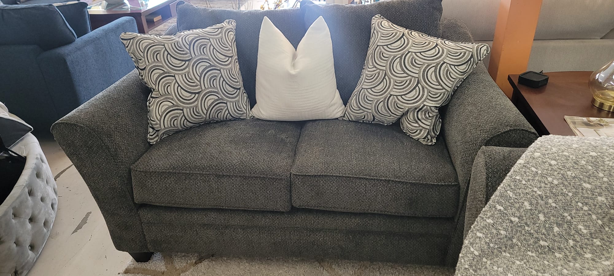 SOFA AND LOVESEAT AARON 4HMS