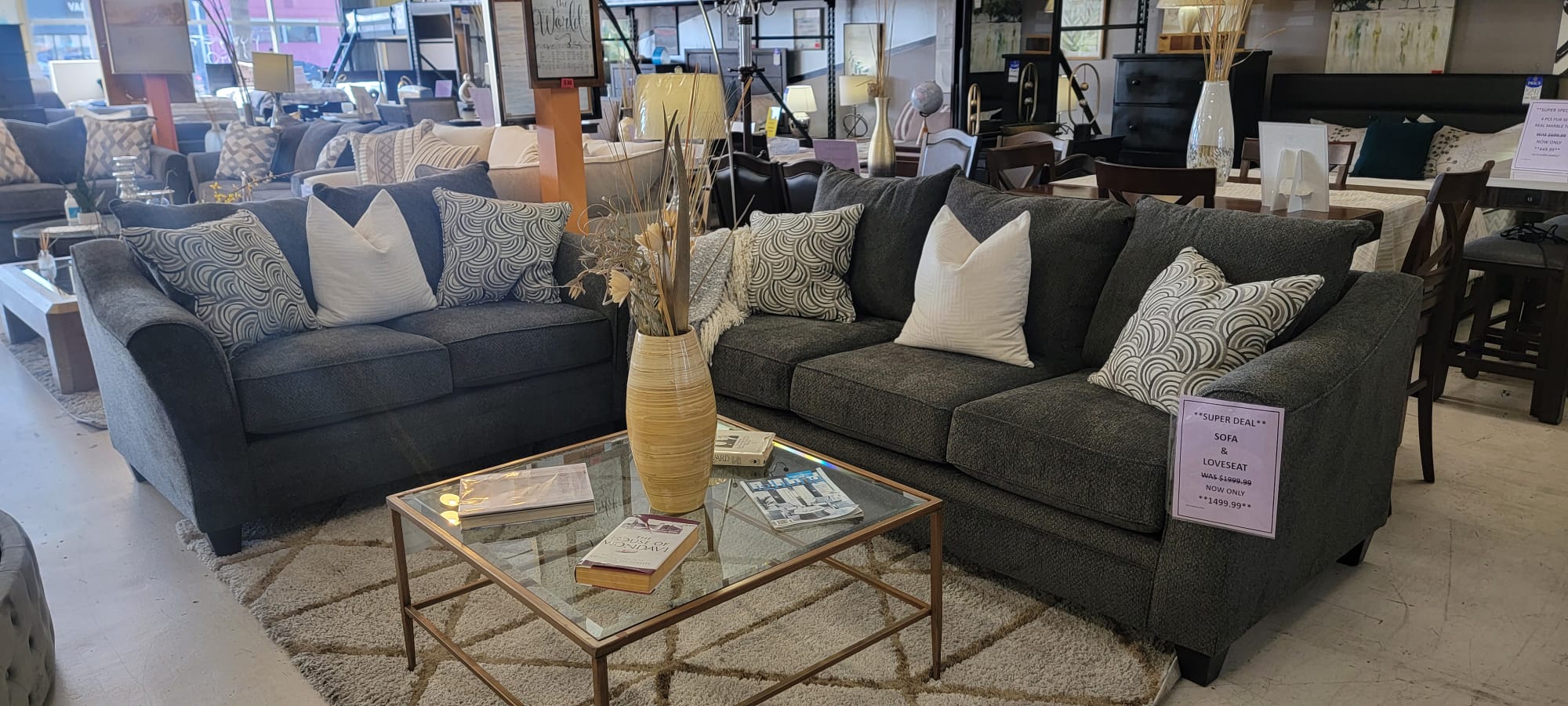 SOFA AND LOVESEAT AARON 4HMS