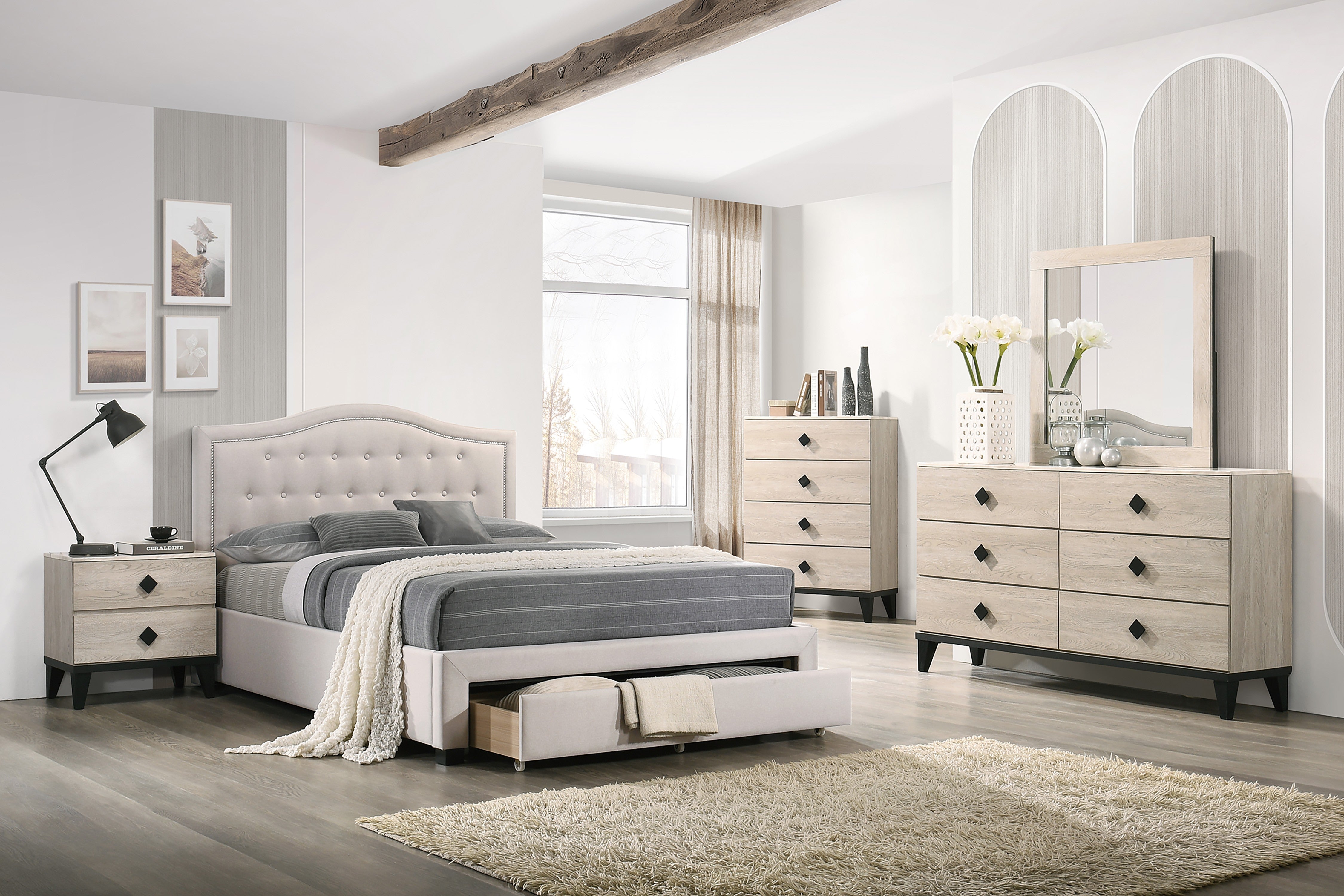 Full Bed - Light Brown / Black