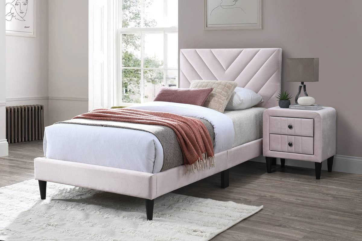 Full Bed - Light Pink