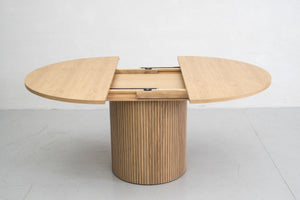 MODERN NATURAL OAK ROUND DINING TABLE WIHT EXTENSION 1255-VIG