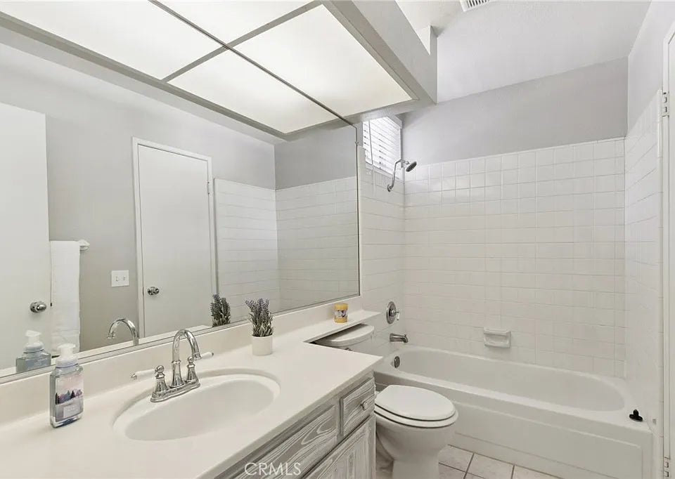 MCBEAN PKWY SANTA CLARITA