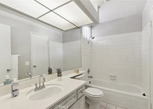 Load image into Gallery viewer, MCBEAN PKWY SANTA CLARITA