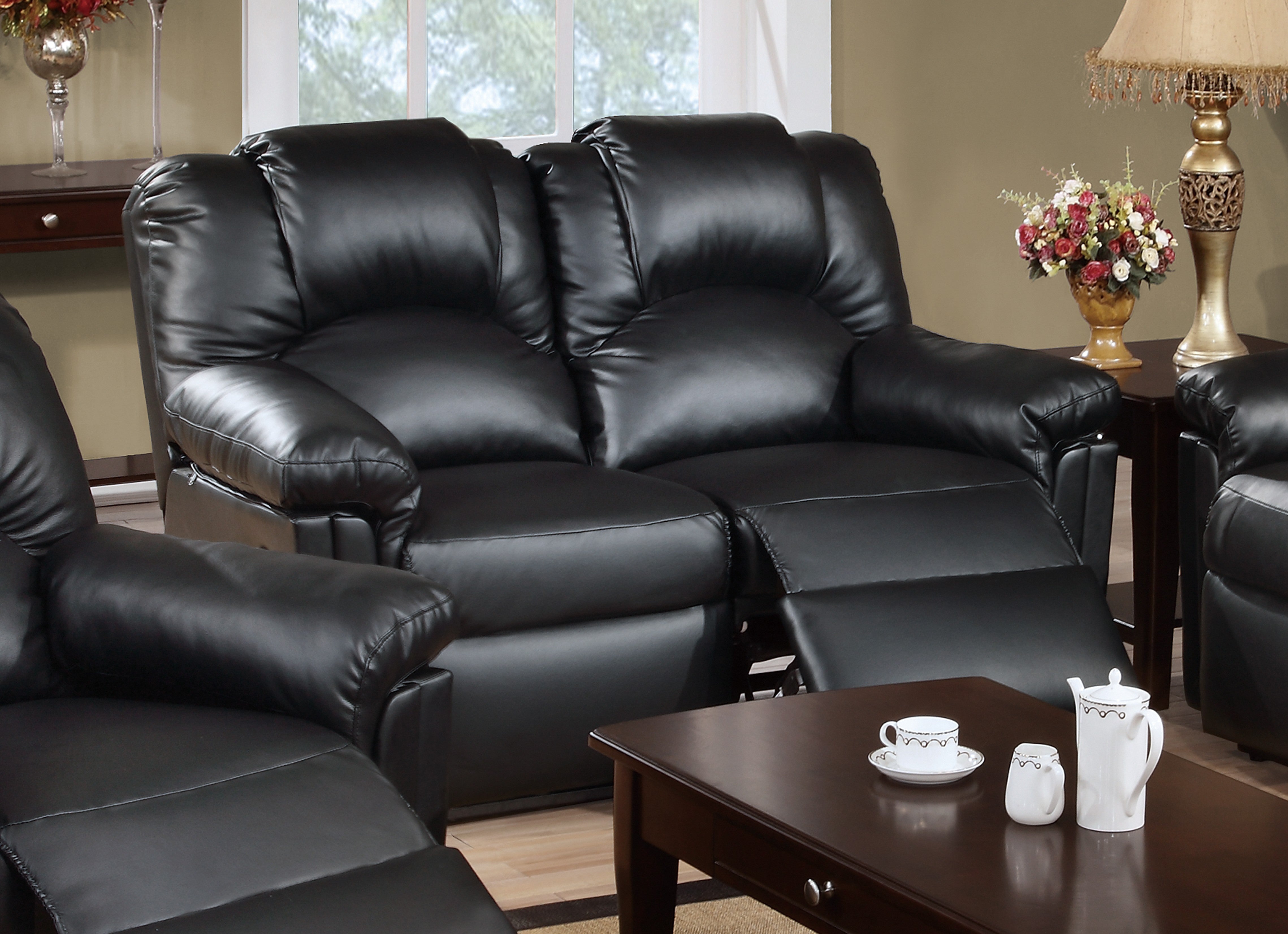 Motion Loveseat - Black