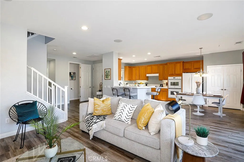 SANTA CLARITA PROJECT